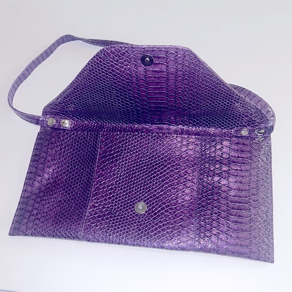 Reptile print Clutch - Picture 3 of 7